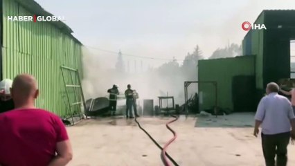 Aşırı ısınan camlar yangın çıkardı: Oto sanayideki yangın paniğe neden oldu