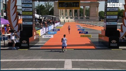 PAREJA se COMPROMETE al terminar el MUNDIAL de ATLETISMO