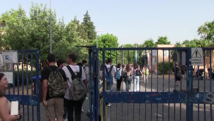 Caro-scuola, oltre 1.300 euro per zainetto griffato