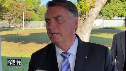 Bolsonaro admite ter enviado mensagem atacando o sistema eleitoral