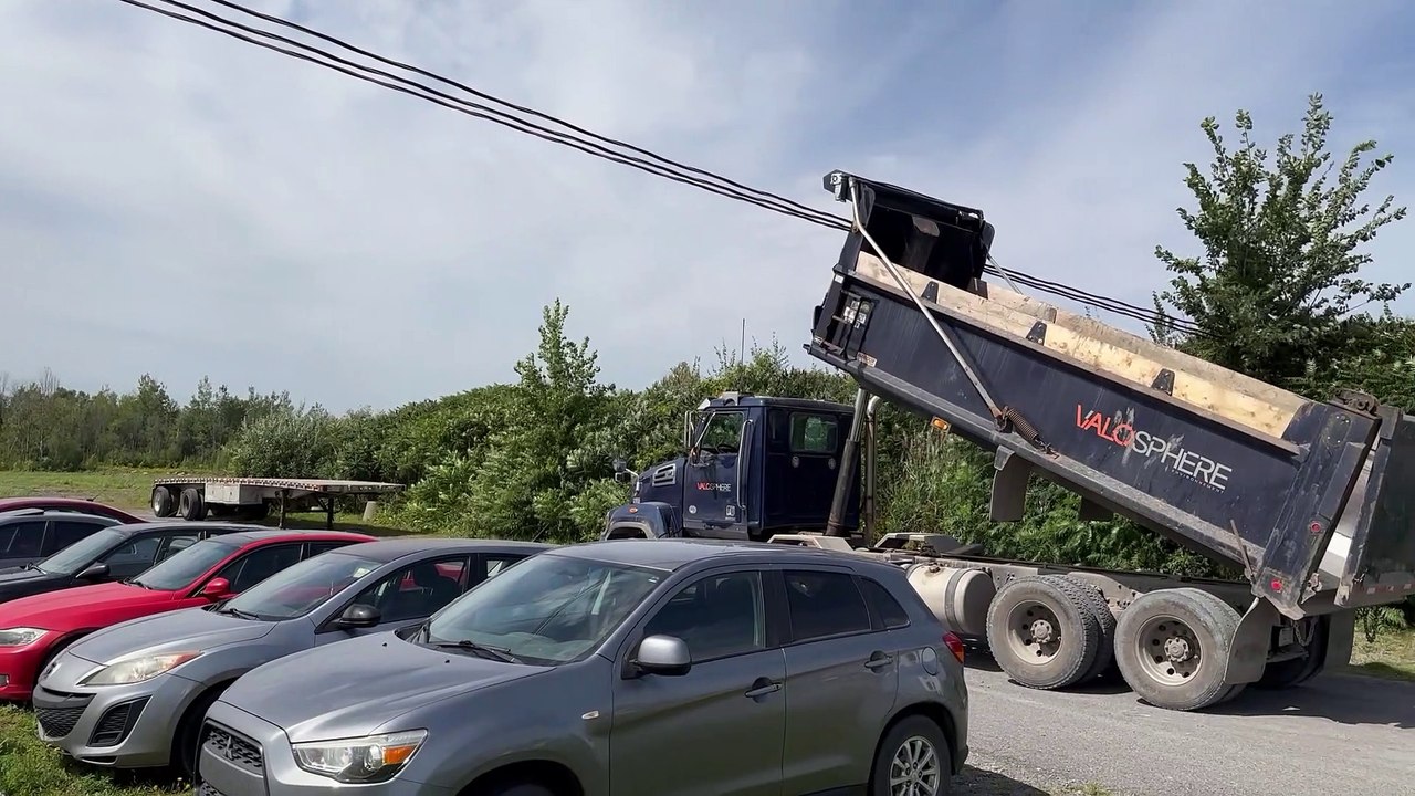 Fils électriques touchés (Le Reflet - Guillaume Gervais)