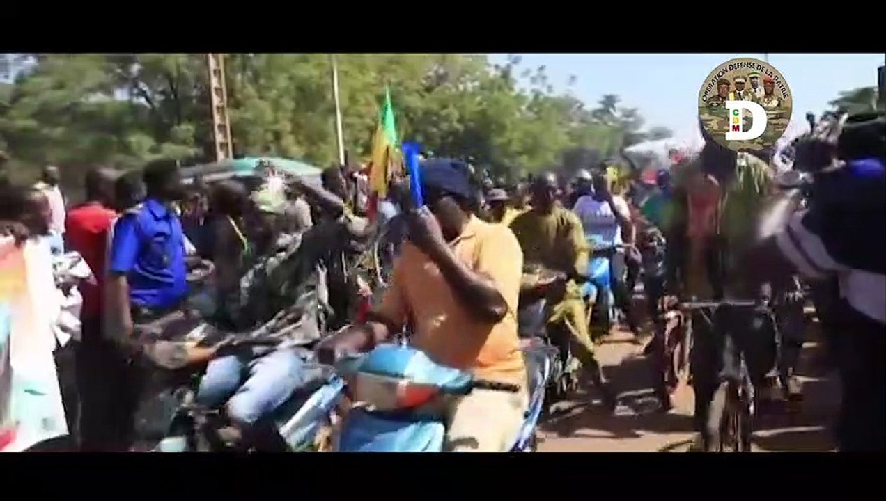 Lecture du manifeste de l’Opération Défense de la Patrie “D”