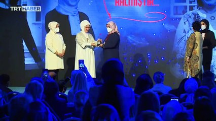 "Nerede Kalmıştık" projesiyle liseyi bitiren 5 çocuk annesi üniversiteyi de kazandı