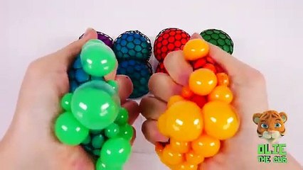 Learn Colors with Squishy Balls and Olie The Cub.mp4