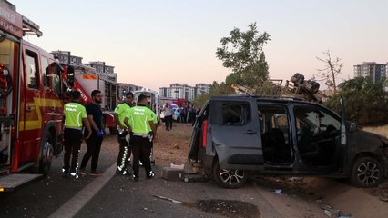 Kamyonla hafif ticari araç çarpıştı: 1 ölü