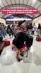 "La vida es una sola": Abuelita conmovió a todos con sus mejores pasos de baile de huaylas