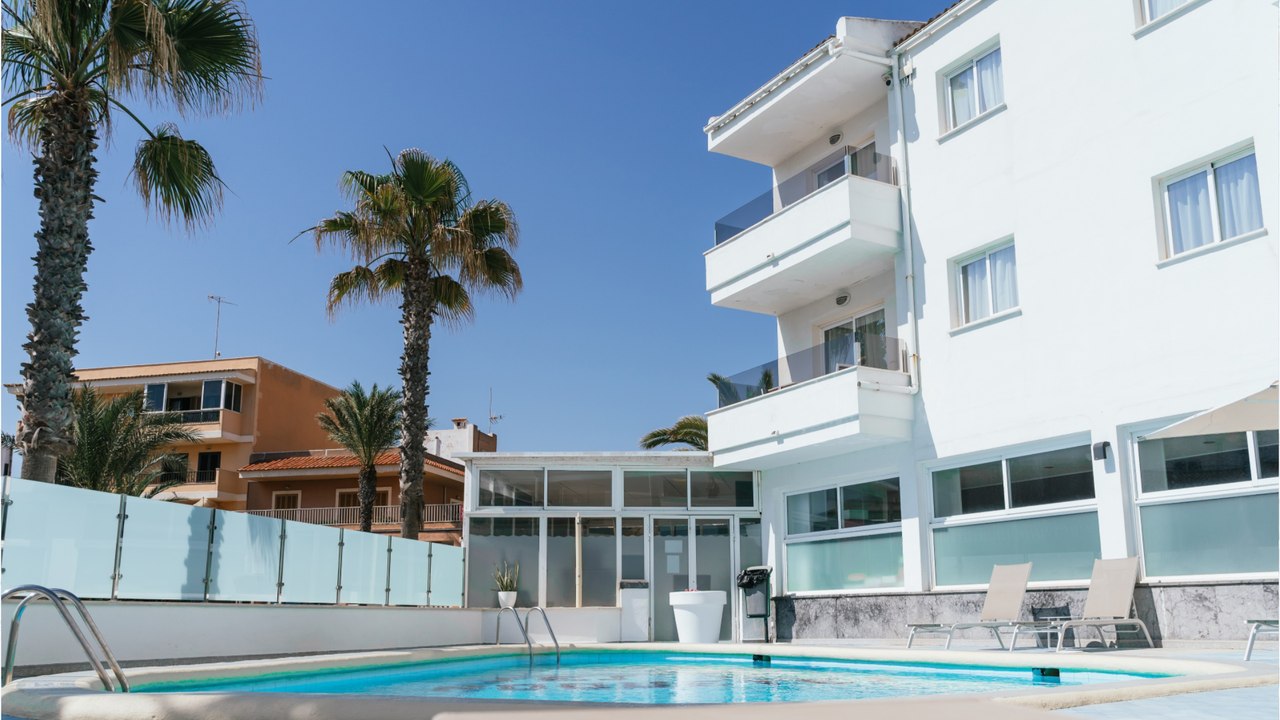 Gefährlicher 'Balconing'-Trend: Touristen auf Ferieninsel müssen 36.000 Euro Strafe zahlen