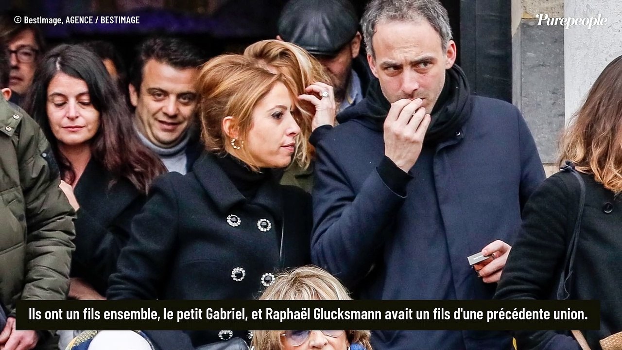 "Je l'aimais profondément" : Léa Salamé attristée par un terrible deuil familial rend un bel hommage, les internautes touchés