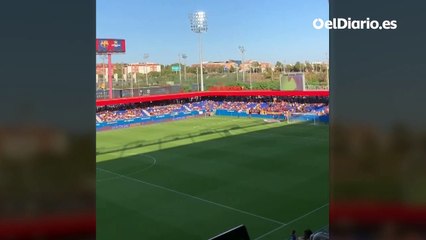 Gritos de "Rubiales dimisión" de la afición del Barça en el Trofeo Joan Gamper femenino