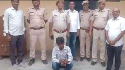 बाड़मेर: पुलिस ने शातिर चोर को दिखाई हवालात, आभूषण व बाइक की बरामद