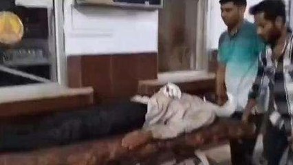 गुना: मालगाड़ी के इंजन से टकराया युवक, गंभीर हालत में जिला अस्पताल रेफर