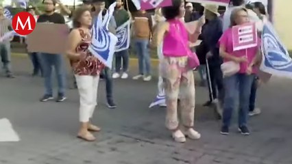 Las porras del PAN y el PRI aparecen en el penúltimo foro de Va por México