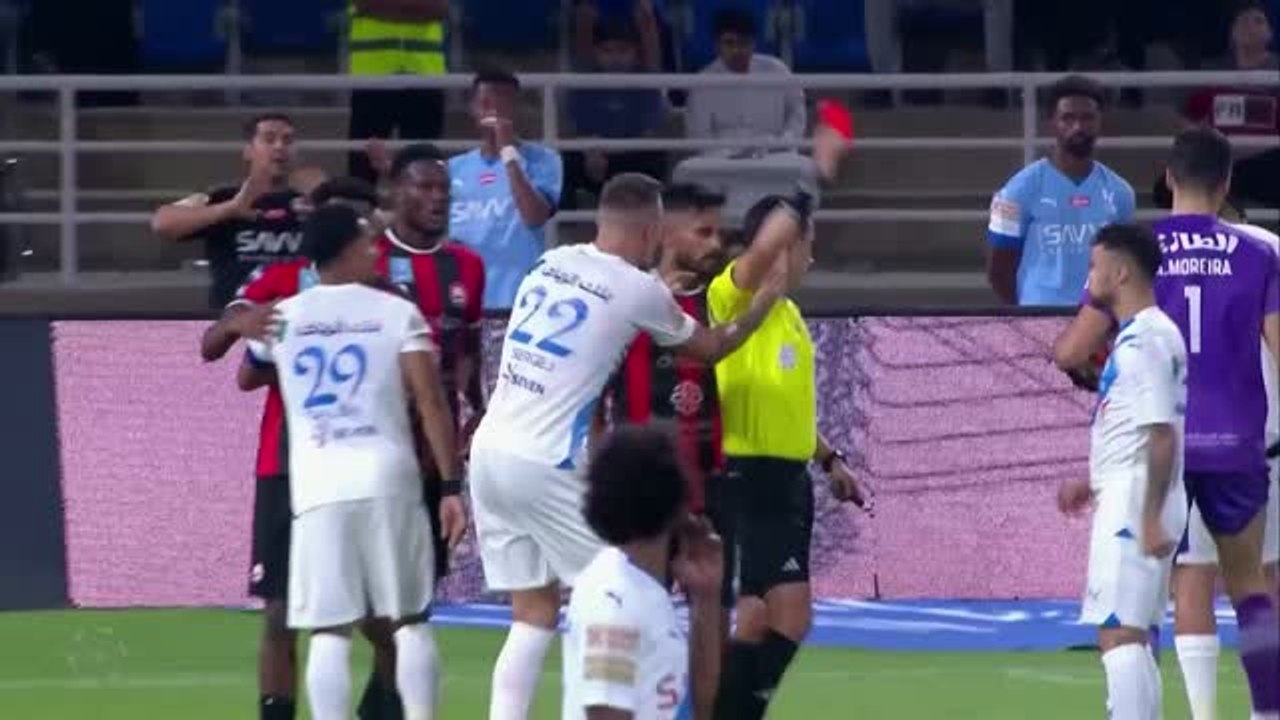 Highlights: milinković-savić mit kopfstoß