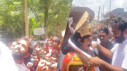 സ്‌കൂളിൽ ഓണാഘോഷത്തിനിടയിൽ ചാണ്ടി ഉമ്മന്റെ സർപ്രൈസ് എൻട്രി