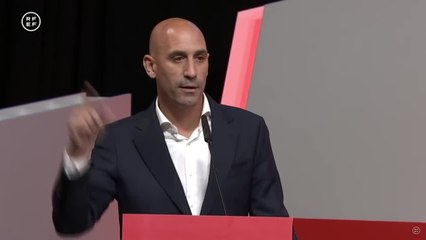 El momento en el que Rubiales anuncia que no va a dimitir para sorpresa de todo el país