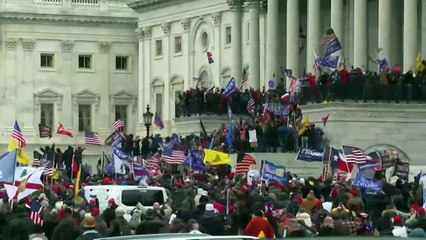 Trump im Fokus: Historisches Polizeifoto und seine juristischen Herausforderungen 🇺🇸
