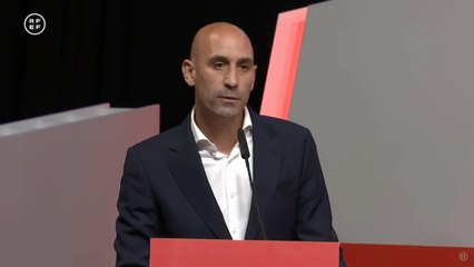 Rubiales no dimite y dice que el beso a Jenni Hermoso fue consentido