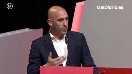 Rubiales: "Yo le dije ‘¿un piquito?’. Y ella me dijo ‘vale’"