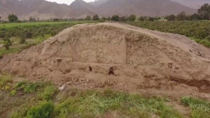 Farmers Find a 4,000 Year Old Ancient Polychrome Wall in Peru