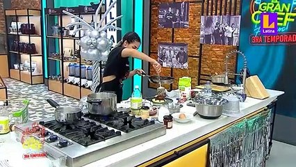 'Loco' Wagner quema su papa rellena en la cocina de 'El Gran Chef Famosos'.