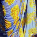 Urfi Javed Flaunts Her Legs in Open Saree, Has Fun With Paps On Shoot