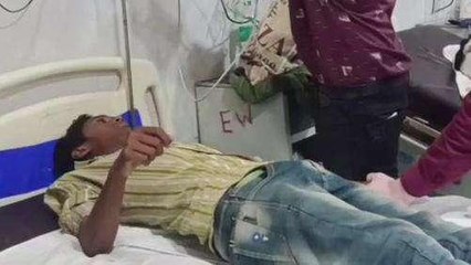 देवास: बकरी चराते हुए युवक को काटा जहरीले सांप ने, उपचार जारी
