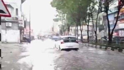 శ్రీకాకుళం: జిల్లాలో ఉరుములు మెరుపులతో భారీ వర్షం