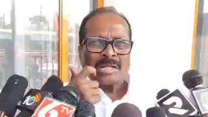 కృష్ణా జిల్లా: పోలీసులపై మాజీ ఎంపీ తీవ్ర స్థాయిలో ఆగ్రహం