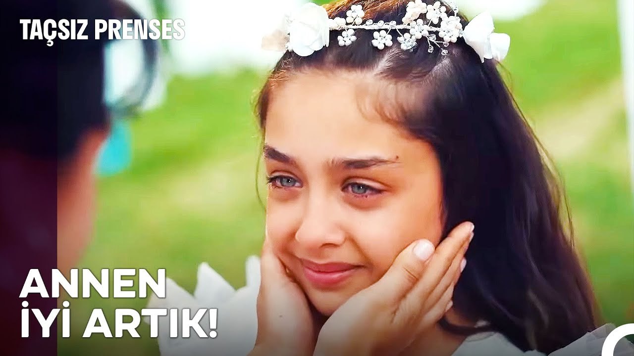 Gül Taçlı Prenses Annesine Kavuştu! - Taçsız Prenses