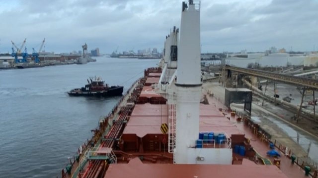 Captivating timelapse shows first-person view of cargo vessel leaving the dock