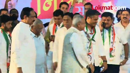 शरद पवारांच्या सभेत शाहू महाराज, स्टेजवर काय घडलं?