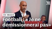 Football : le président de la fédération espagnole refuse de démissionner après avoir embrassé une joueuse sans son consentement