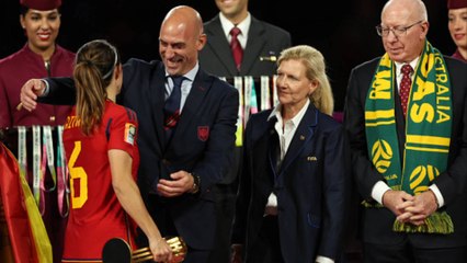 Luis Rubiales Refuses to Step Down After Kissing Jennifer Hermoso