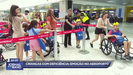 Crianças com deficiência: emoção no aeroporto