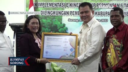 Manajemen ASN Baik Pemkab Maybrat Terima Piagam BKN Award