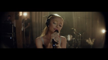 Ariana Grande - Honeymoon Avenue (live from london / 2023)