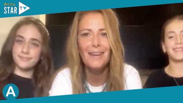 VIDEO Elsa Fayer maman l'animatrice présente ses belles et jeunes jumelles en direct à la télé