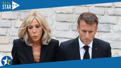 Brigitte Macron digne et d'une sobre grande élégance au côté d'Emmanuel Macron pour rendre un bel ho
