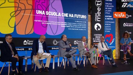 Valditara: "Ridare dignit? e valore al docente nella societ? italiana"