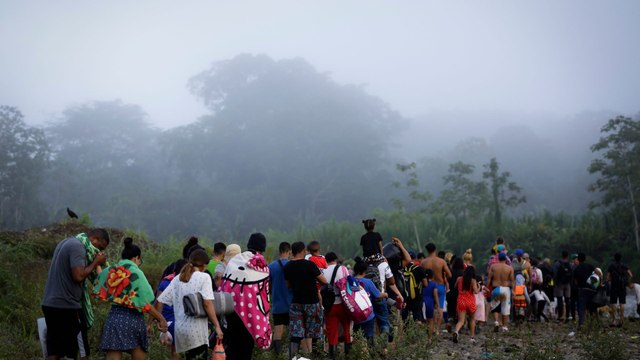 Panamá evaluaría cierre de la frontera con Colombia para frenar la migración irregular por el Darién