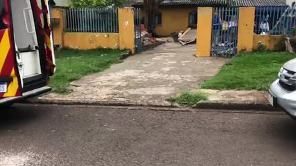 Trabalhando em obra, homem sofre queda de 2,5 metros e tem fraturas nas costelas