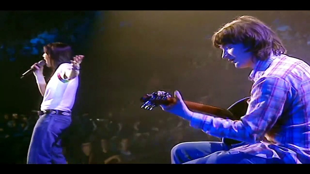 TEXAS — Prayer For You – (Written by McElhone / Spiteri) | From Texas-Paris: Texas | (Palais Omnisport de Paris Bercy)