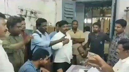 కడప జిల్లా: వీఆర్వోపై దాడి.. తప్పిన ప్రాణాపాయం