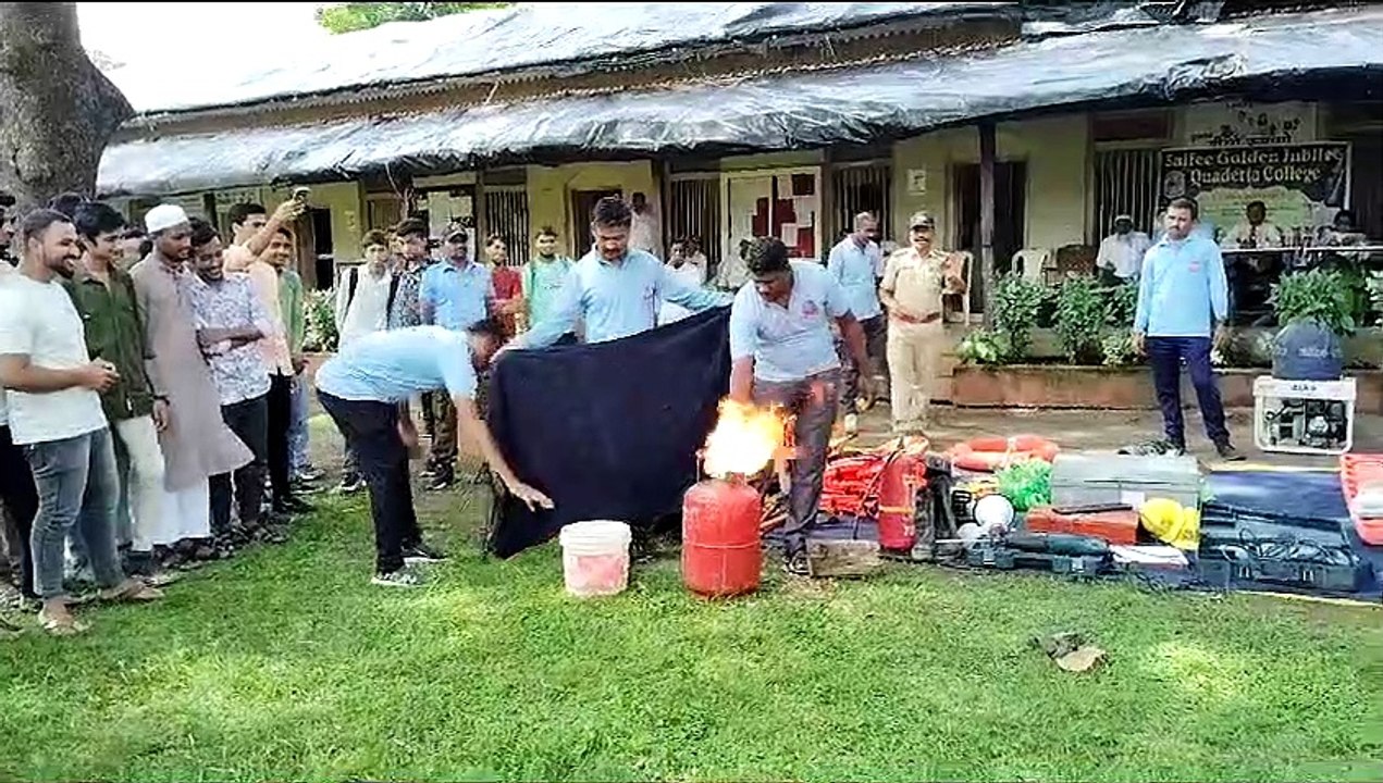 Rescue method saved by setting fire to gas cylinder