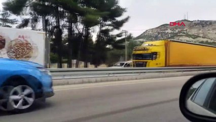 Transport TIR avec une batterie explosée interrompu à Burdur