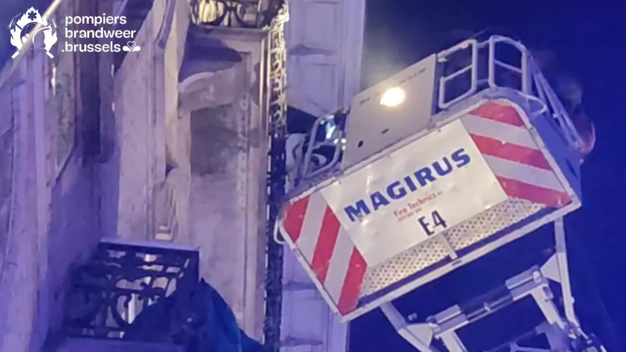 Une cage d'escaliers s'enflamme rue Théodore Verhaegen à Saint-Gilles: 15 personnes évacuées par auto-échelles, maison de 5 étages inhabitable