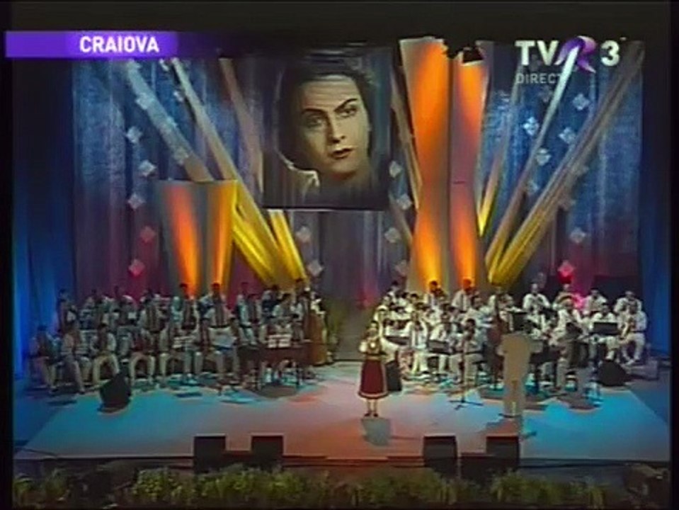 Sirma Granzulea - Mandru busuioc; Jucati sarba roata, roata si Cat ti voi (Festivalul Maria Tanase - Craiova - 2011)