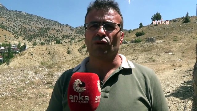 Les victimes du tremblement de terre ne peuvent pas construire de maisons parce qu'elles ne peuvent pas obtenir de permis de zonage