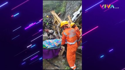 Jembatan Kereta di India Ambruk, Mayat Bergelimpangan