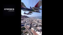 Cameras on acrobatic military aircraft (Pov - point of view) - Frecce Tricolori in Bari - Telecamere su aerei militari acrobatici (Pov - punto di vista) - Frecce Tricolori a Bari
